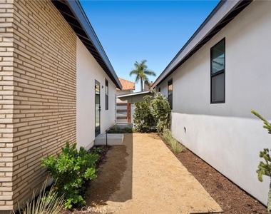 314 E 16th - Photo Thumbnail 17