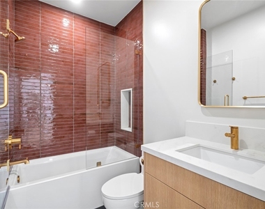 314 E 16th - Photo Thumbnail 16