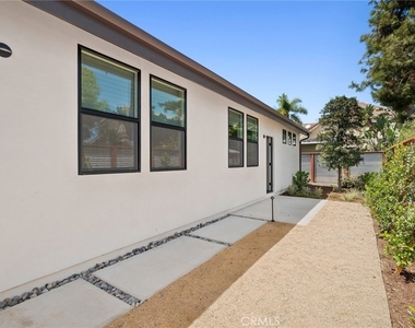 314 E 16th - Photo Thumbnail 8
