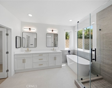 1806 Willowbluff Drive - Photo Thumbnail 11