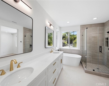 1806 Willowbluff Drive - Photo Thumbnail 12