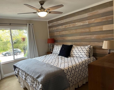 1421 Temple Heights Drive - Photo Thumbnail 12