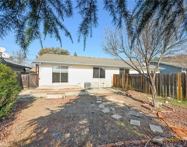 19759 Oak Flat Road - Photo Thumbnail 3