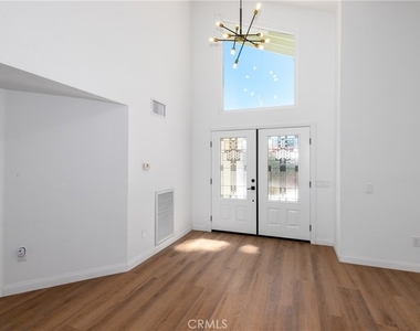 14743 Blue Grass Drive - Photo Thumbnail 3