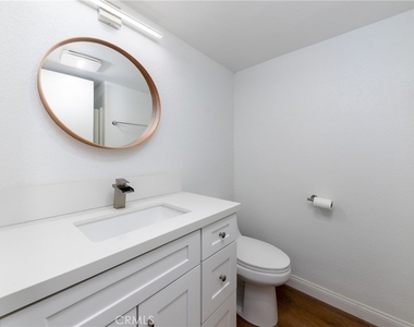 14743 Blue Grass Drive - Photo Thumbnail 16