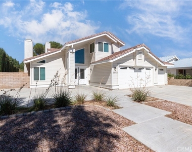 14743 Blue Grass Drive - Photo Thumbnail 2