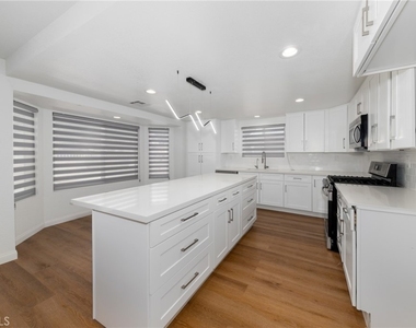 14743 Blue Grass Drive - Photo Thumbnail 13