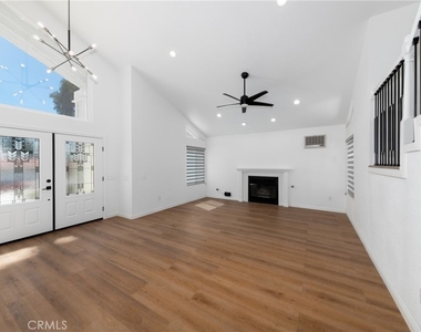 14743 Blue Grass Drive - Photo Thumbnail 4