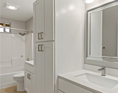1472 Pinewood Drive - Photo Thumbnail 23