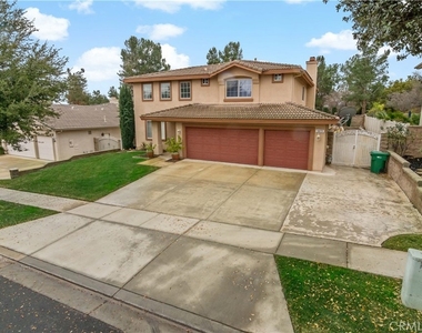 1472 Pinewood Drive - Photo Thumbnail 1