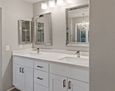 1472 Pinewood Drive - Photo Thumbnail 18
