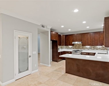 1472 Pinewood Drive - Photo Thumbnail 10