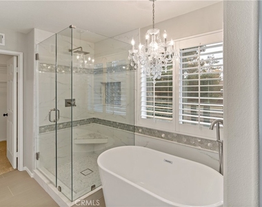 1472 Pinewood Drive - Photo Thumbnail 17