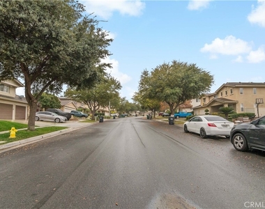 1472 Pinewood Drive - Photo Thumbnail 31