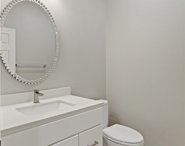 1472 Pinewood Drive - Photo Thumbnail 6
