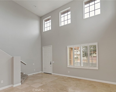 1472 Pinewood Drive - Photo Thumbnail 3