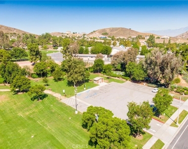 2160 Curry Circle - Photo Thumbnail 8