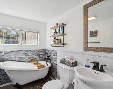 1171 N Grass Valley - Photo Thumbnail 8