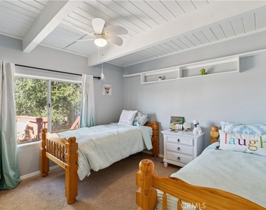 1171 N Grass Valley - Photo Thumbnail 6