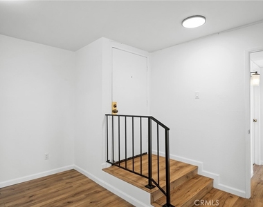 125 N Allen Avenue - Photo Thumbnail 2