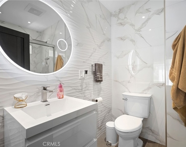 1365 Winchester Avenue - Photo Thumbnail 15