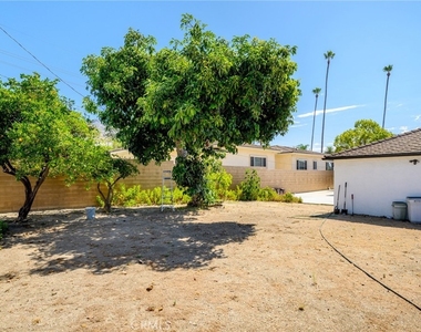 1365 Winchester Avenue - Photo Thumbnail 29