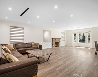 1365 Winchester Avenue - Photo Thumbnail 7