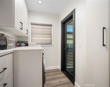 1365 Winchester Avenue - Photo Thumbnail 20