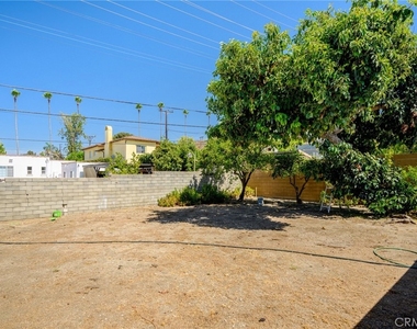 1365 Winchester Avenue - Photo Thumbnail 28