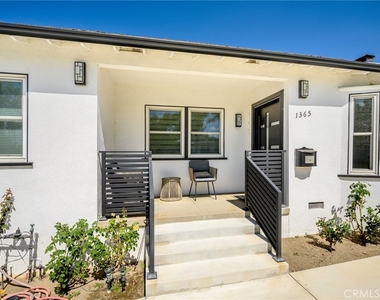 1365 Winchester Avenue - Photo Thumbnail 2