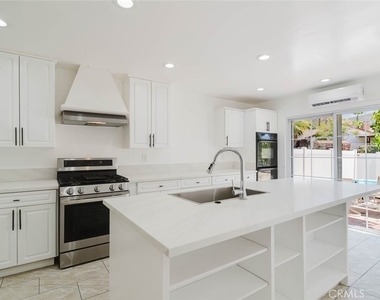 13501 Egbert Street - Photo Thumbnail 9