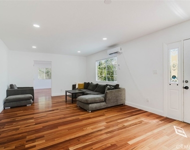 13501 Egbert Street - Photo Thumbnail 3