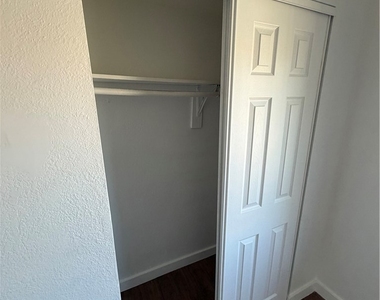 4354 Compton - Photo Thumbnail 24