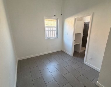 4354 Compton - Photo Thumbnail 36