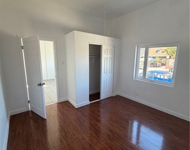 4354 Compton - Photo Thumbnail 22