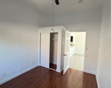 4354 Compton - Photo Thumbnail 27