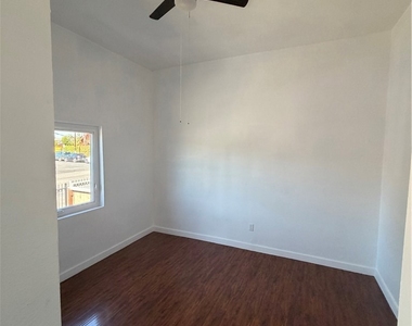 4354 Compton - Photo Thumbnail 25