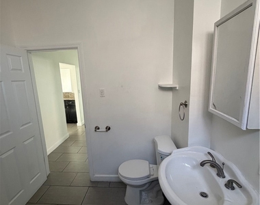 4354 Compton - Photo Thumbnail 16