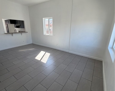 4354 Compton - Photo Thumbnail 21
