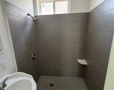 4354 Compton - Photo Thumbnail 15