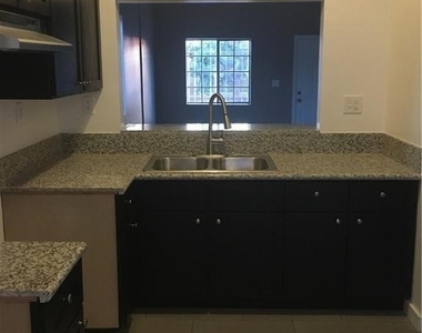 4354 Compton - Photo Thumbnail 6