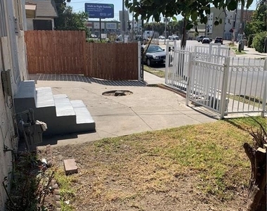 4354 Compton - Photo Thumbnail 2