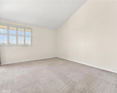 4835 E Anaheim - Photo Thumbnail 15