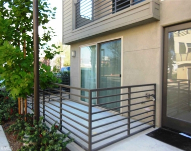 674 Chandler - Photo Thumbnail 3