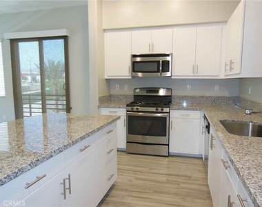 674 Chandler - Photo Thumbnail 11