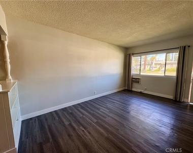 2145 F Street - Photo Thumbnail 2