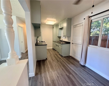 2145 F Street - Photo Thumbnail 3