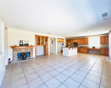 17231 Greentree Drive - Photo Thumbnail 8