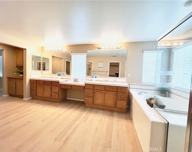 17231 Greentree Drive - Photo Thumbnail 25