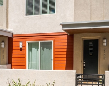 5750 Acacia Lane - Photo Thumbnail 4